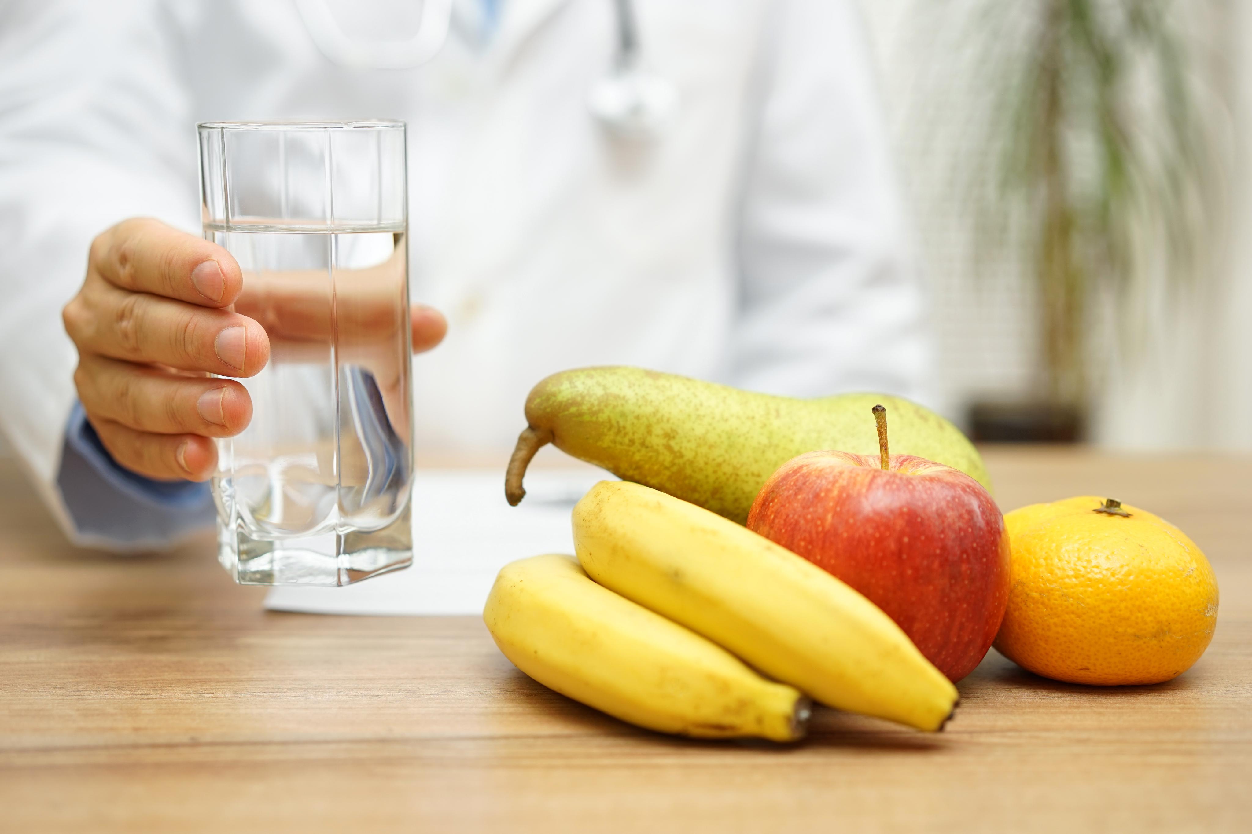 Правильное питание профилактика. Пища и вода. Питание и питье. Здоровое питание вода. Продукты питания.