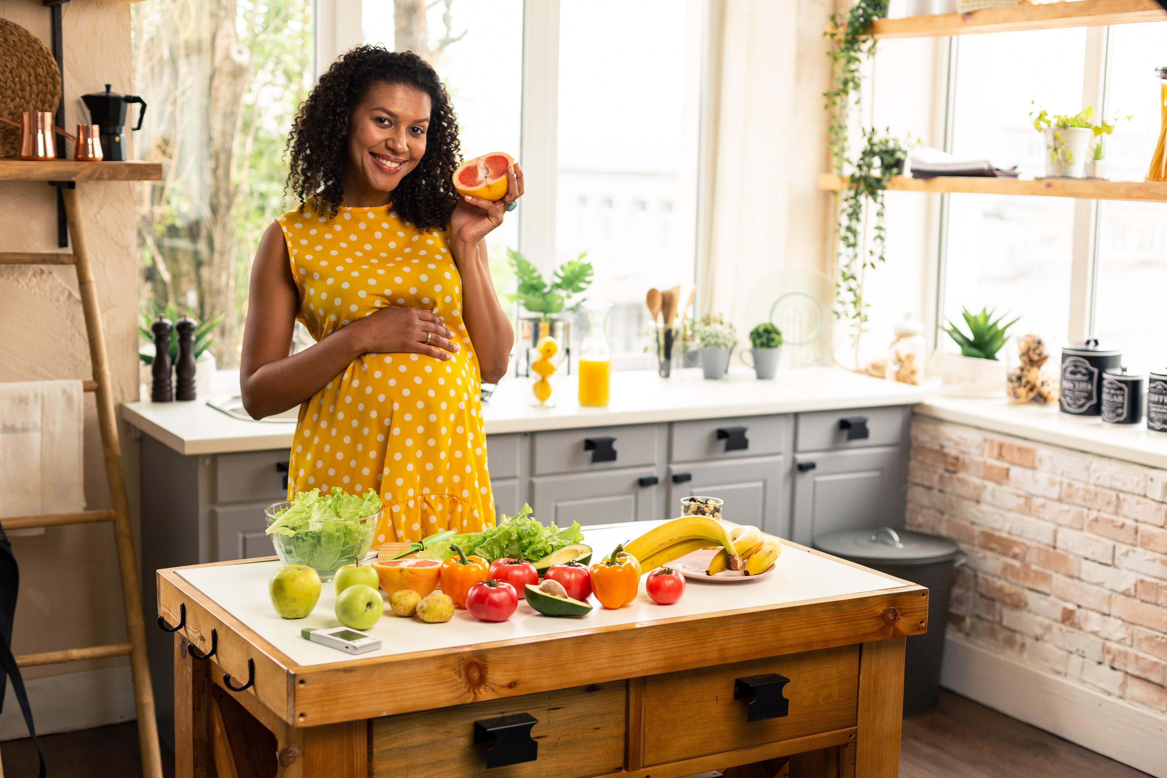 Qué niveles de vitamina A son recomendados durante el embarazo?