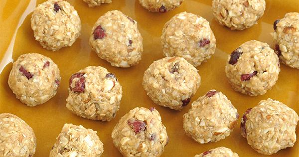 MedlinePlus: Cranberry Oatmeal Balls