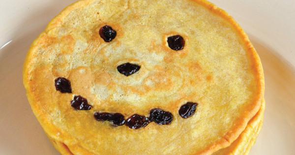 MedlinePlus: Jack-O-Lanterns (Pumpkin Pancakes)
