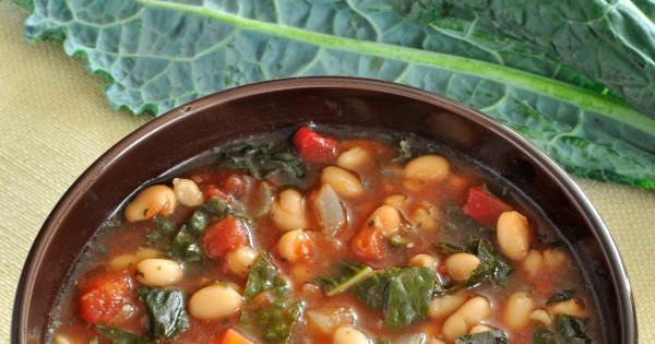 MedlinePlus: Kale and White Bean Soup
