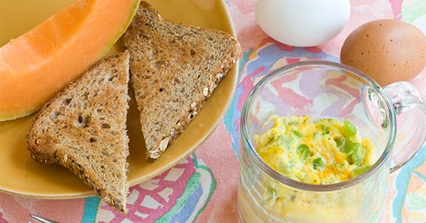 MedlinePlus: Veggie Omelet in a Mug